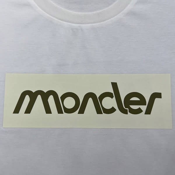 モンクレール エンボスロゴ コットン Tシャツ コピー 半袖 3色 8c0005